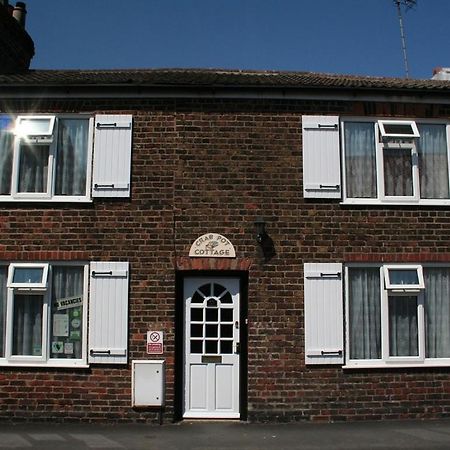 Crab Pot Cottage Фламбъро Екстериор снимка