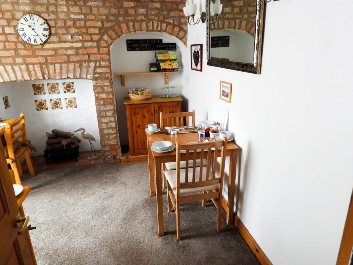 Crab Pot Cottage Фламбъро Екстериор снимка